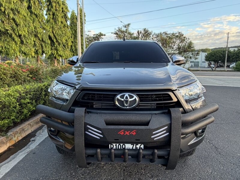 TOYOTA HILUX 2026