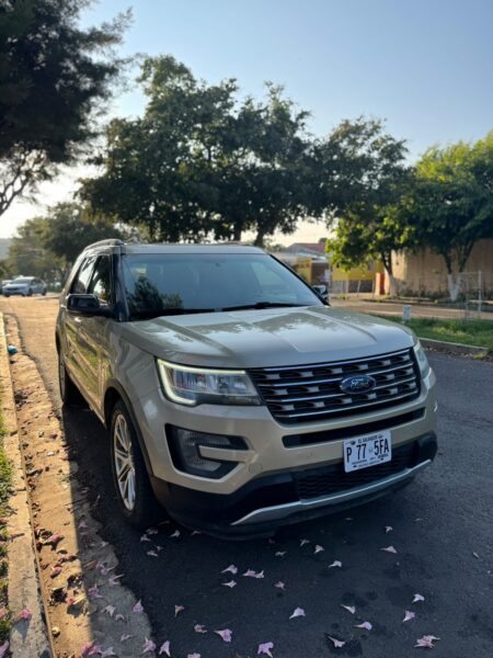 Ford Explorer 4x2 2019