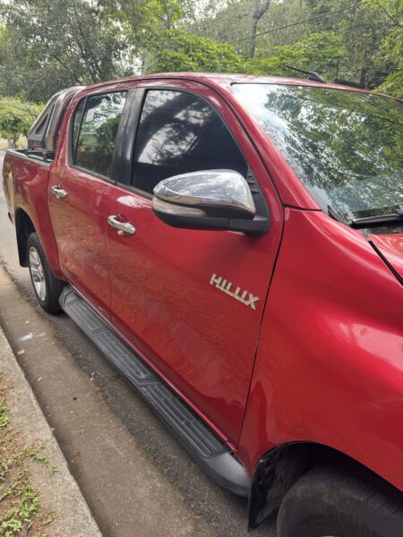 Toyota Hilux 4x4 2016