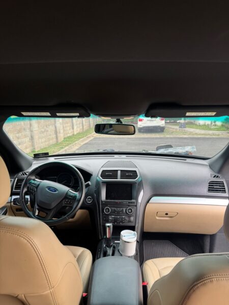 Ford Explorer 4x2 2018