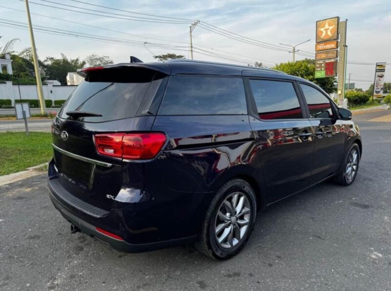 Kia Sedona 2021