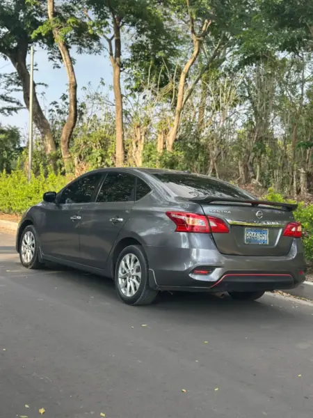 Nissan Sentra 2016