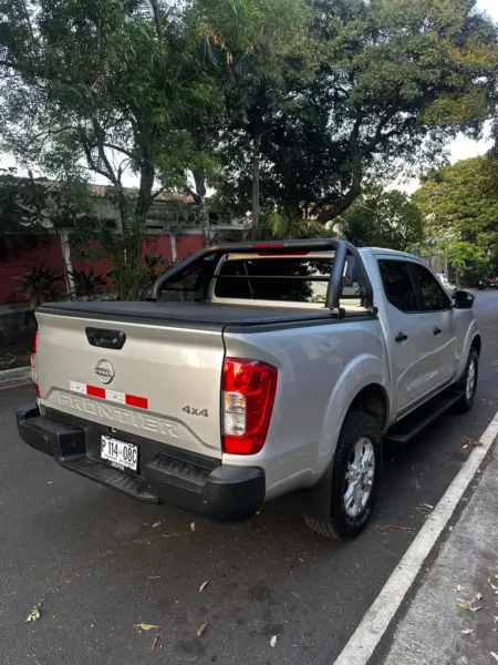 nissan NP300 2026