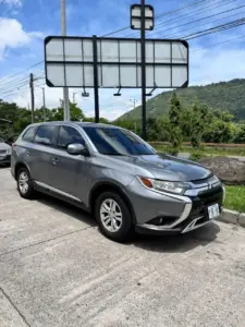 Mitsubishi Outlander 2020