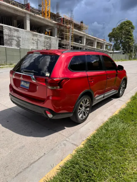 MITSUBISHI OUTLANDER SEL 2016
