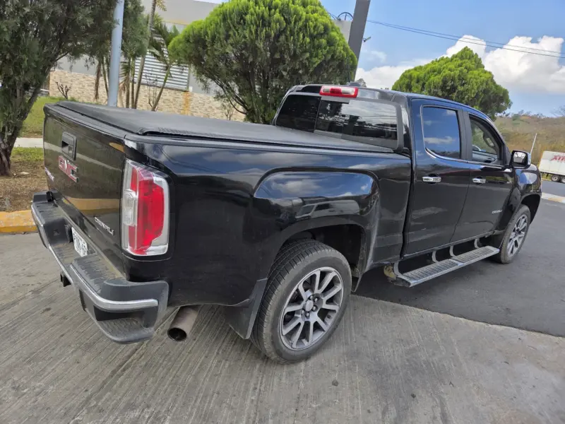 GMC Cayon Denali 2017