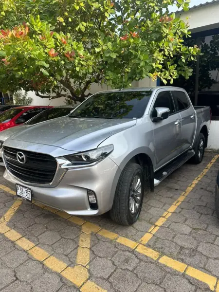 Mazda BT-50 2024