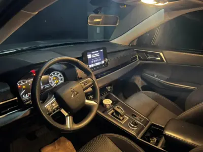 MITSUBISHI OUTLANDER 2022