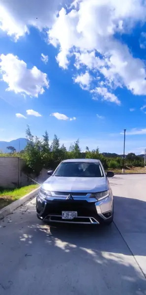 Mitsubishi Outlander 2020