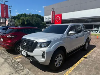 NISSAN NP 300 2026