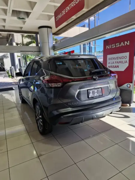 Nissan Kicks play 2025