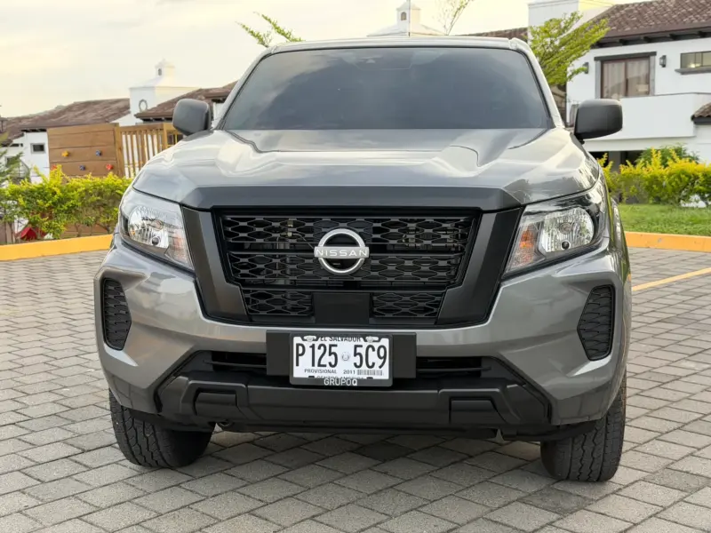 Nissan NP300 2027