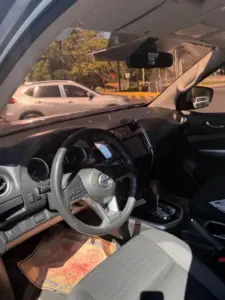 NISSAN NP 300 2022