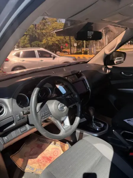 NISSAN NP 300 2022