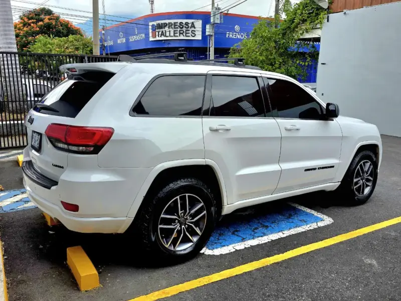 JEEP GRAND CHEROKEE 2019
