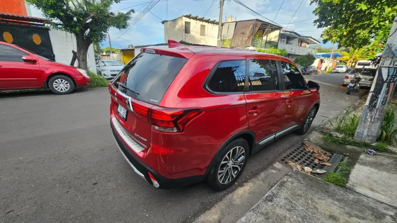 Mitsubishi Outlander 2017