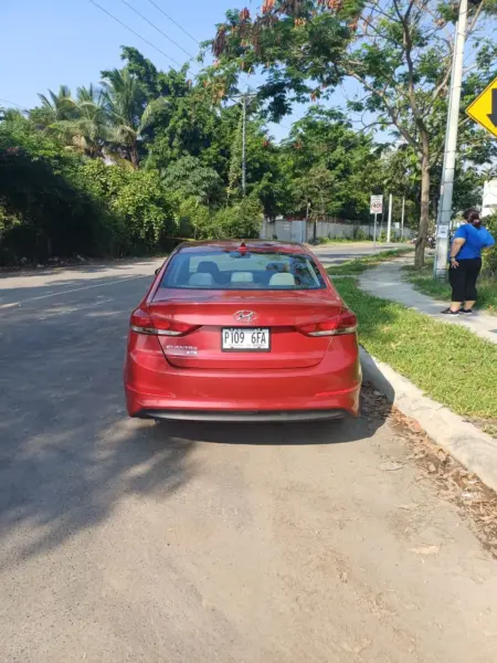 Hyundai Elantra 2017