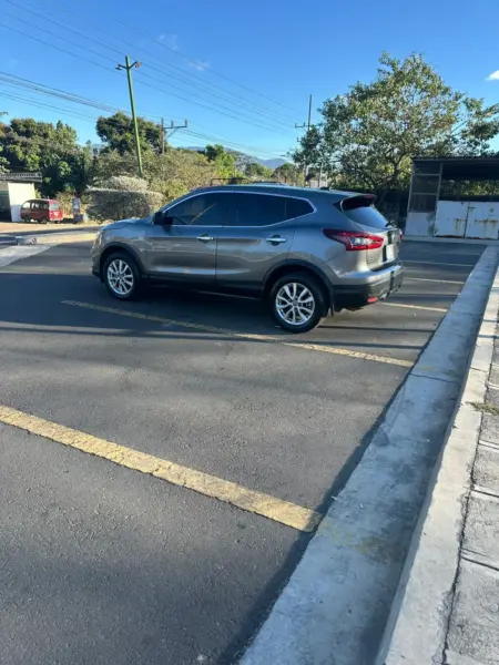 Nissan Rogue Sport 2021