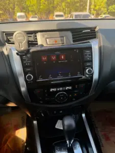 NISSAN NP 300 2022
