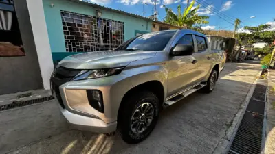 MITSUBISHI L200 2024