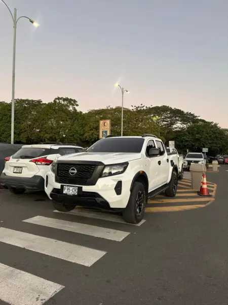 Nissan Np300 2026
