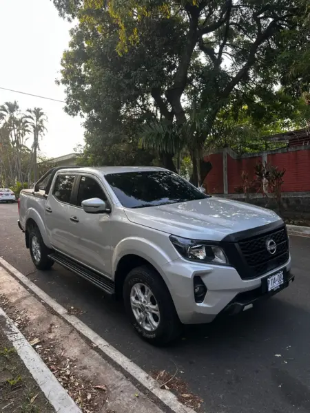 nissan NP300 2026