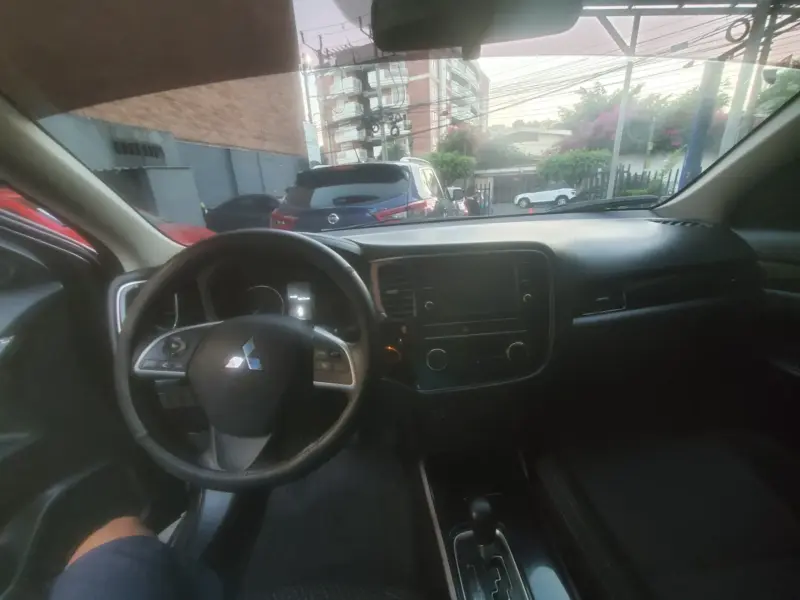 Mitsubishi Outlander 2019
