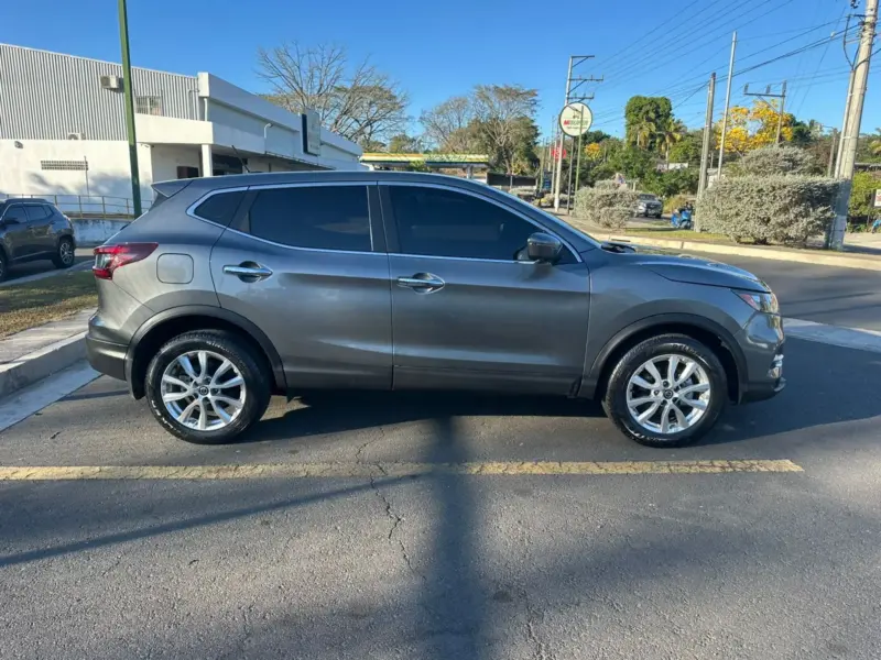 Nissan Rogue Sport 2021