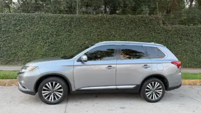 Mitsubishi Outlander SEL 2020