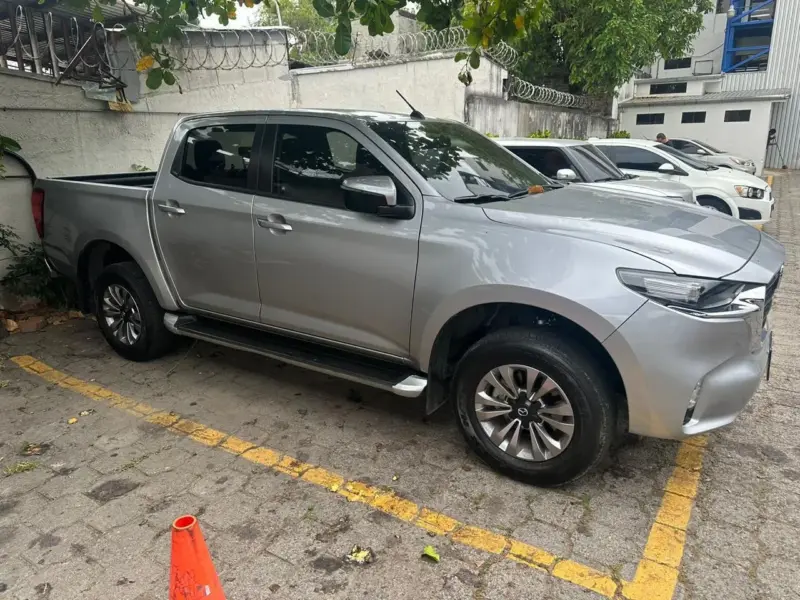 Mazda BT-50 2024