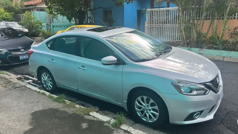 Nissan Sentra 2018