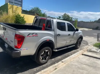 Nissan Np300 2025