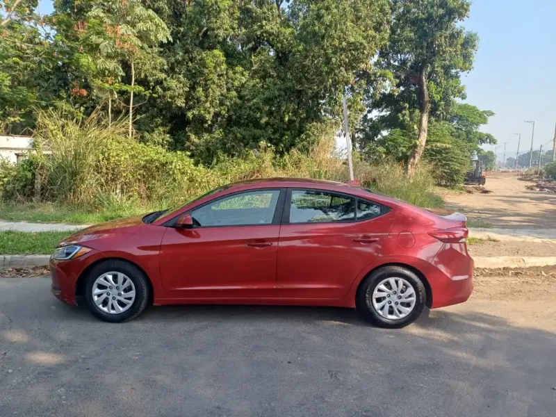 Hyundai Elantra 2017