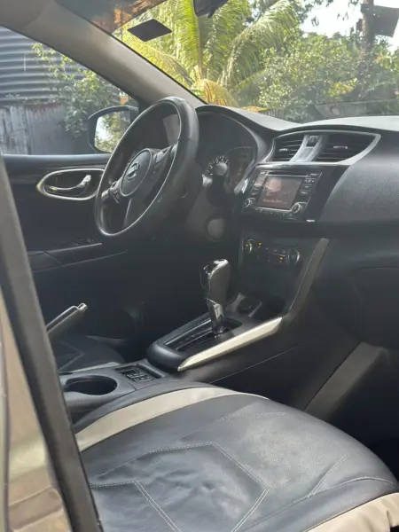 Nissan Sentra 2016
