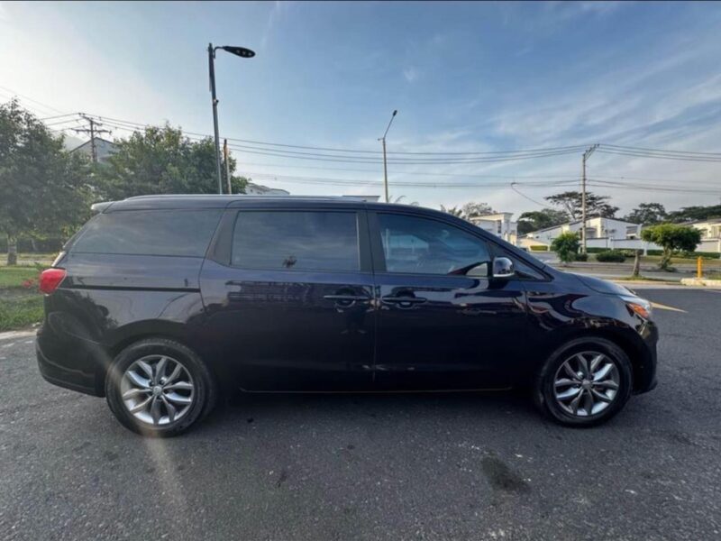 Kia Sedona 2021