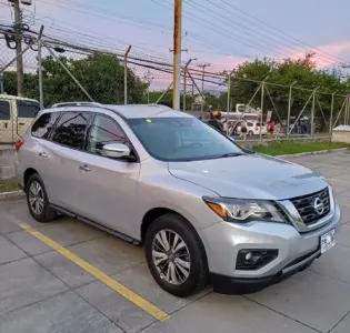 Nissan Pathfinder SV 2019