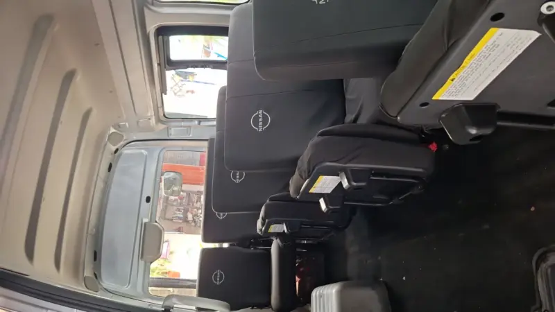Nissan Urvan techo alto 2023