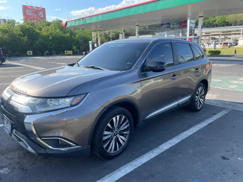 Mitsubishi Outlander 2019