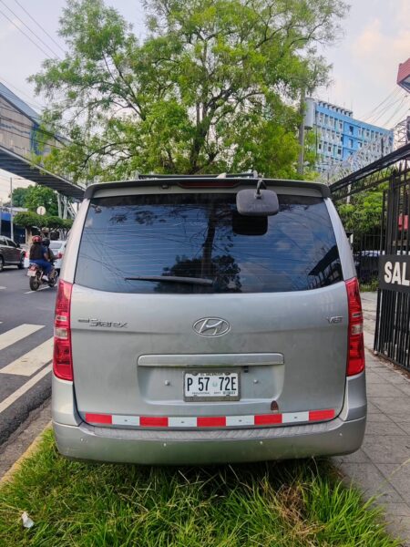 HYUNDAI GRAND STAREX 2016