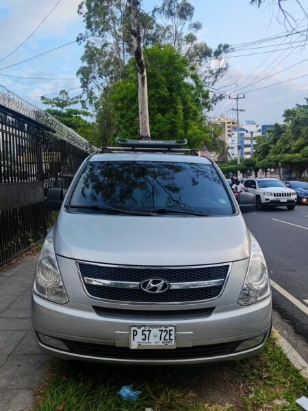 HYUNDAI GRAND STAREX 2016